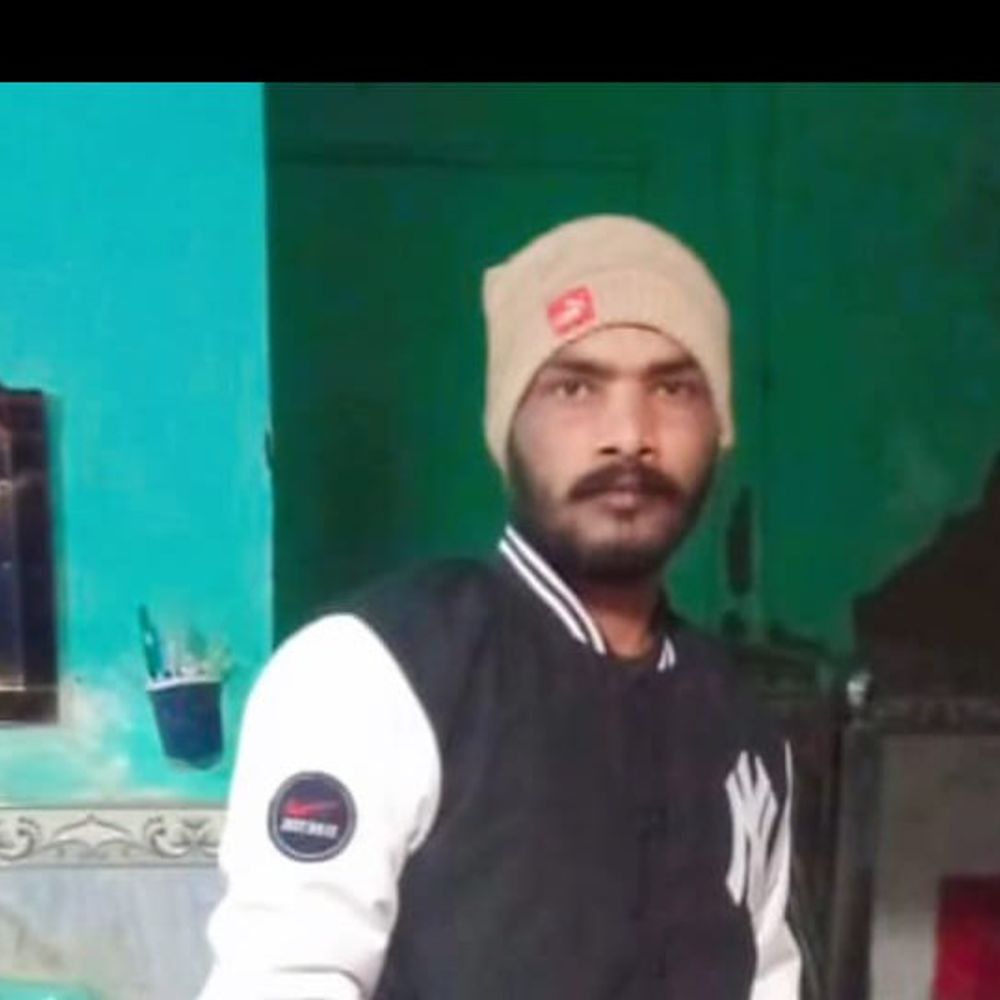 रामपुर में शादी में बोलेरो की मांग पर टूटा रिश्ता:गाड़ी नहीं देने पर शादी से किया इनकार, पीड़िता की मां ने एसपी से की शिकायत