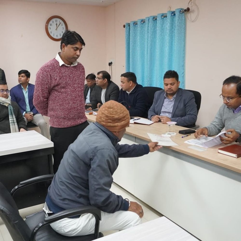 नवादा डीएम ने जनसुनवाई की:67 लोगों की समस्याएं सुनीं, अधिकारियों को त्वरित निस्तारण के निर्देश दिए