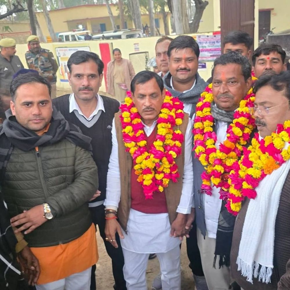 सहकारी ग्राम विकास बैंक शाखा प्रतिनिधि का चुनाव संपन्न:सपा समर्थित प्रत्याशियों का दबदबा, चकरनगर में भाजपा समर्थित प्रत्याशी निर्विरोध विजई