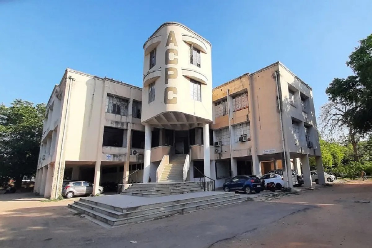 Gujarat: इंजीनियरिंग, एमबीए, एमसीए की रिक्त सीटों पर प्रवेश को 10 जनवरी तक भरे जाएंगे ऑनलाइन फॉर्म