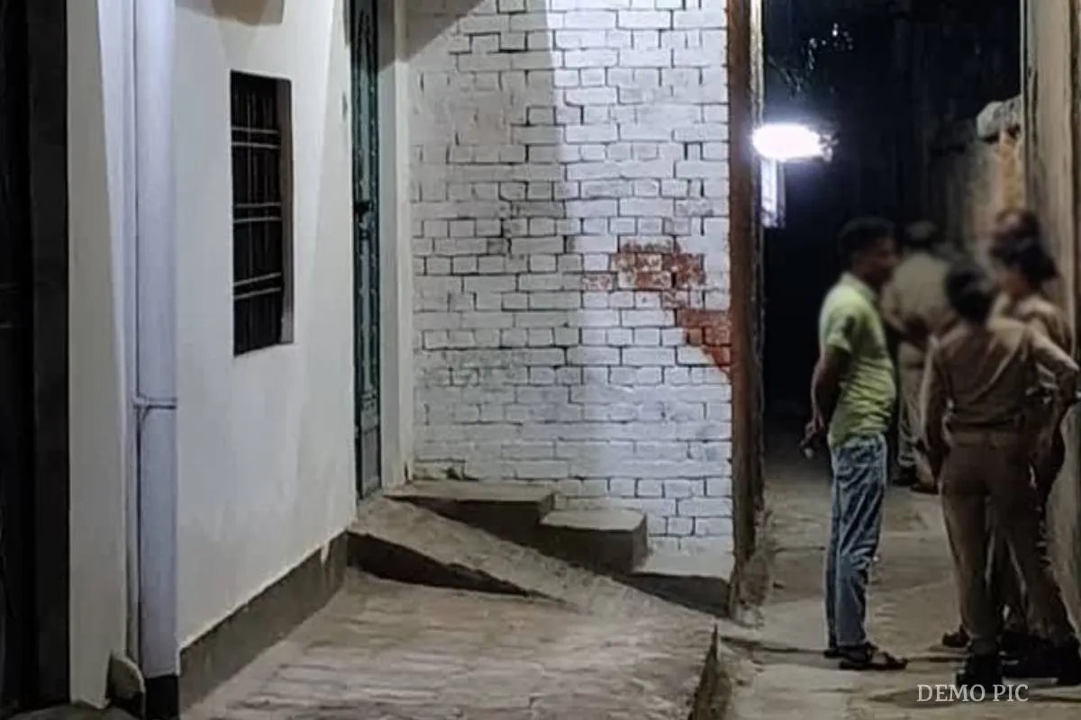 भोपाल के कटारा हिल्स इलाके में घरों में बन रही थी शराब