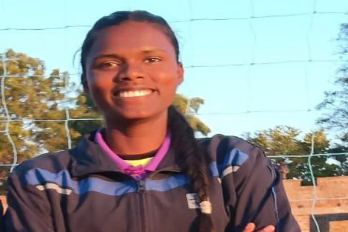 CG volleyball team: छत्तीसगढ़ वालीबॉल टीम में सूरजपुर की चंद्रावती राजवाड़े का चयन, बनारस में आज से दिखाएंगीं हुनर