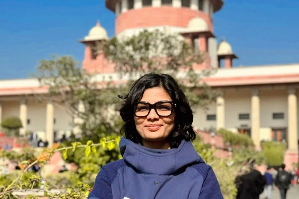 चौकीदरवा कायर बा… गाने वाली नेहा सिंह राठौर की गिरफ्तारी पर रोक, सुप्रीम कोर्ट ने यूपी सरकार को भेजा नोटिस