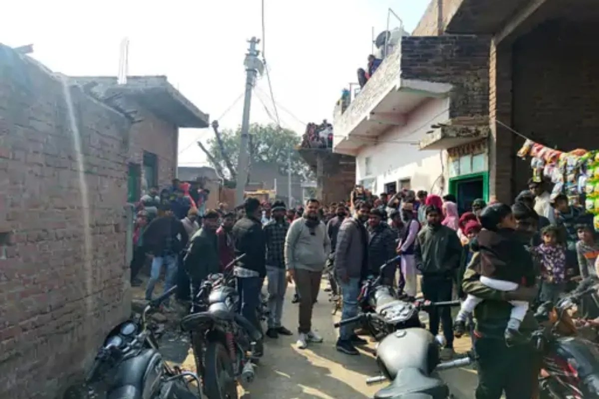 राम मंदिर पर आपत्तिजनक पोस्ट के बाद बवाल, बजरंग दल के कार्यकर्ताओं को पीटा…खेत में भागकर बचाई जान