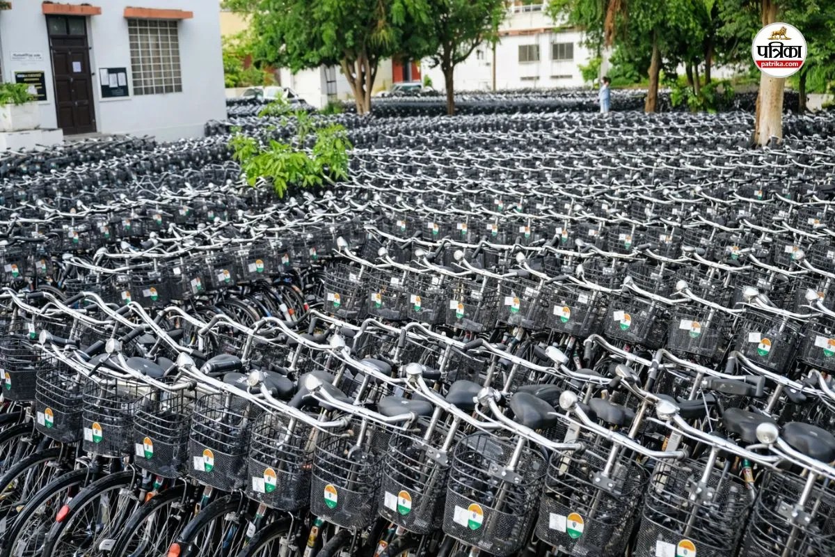 Good News: सरकारी स्कूलों में 23 जनवरी को ‘मेगा पीटीएम, 3 लाख से ज्यादा बेटियों को मिलेगी खुशियों की सवारी