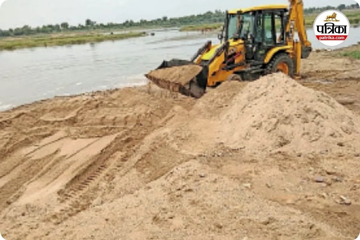 पत्रिका की पड़ताल में बड़ा खुलासा, खुलेआम रेत का काला कारोबार, विभाग की नाक के नीचे लाखों का अवैध भंडारण उजागर