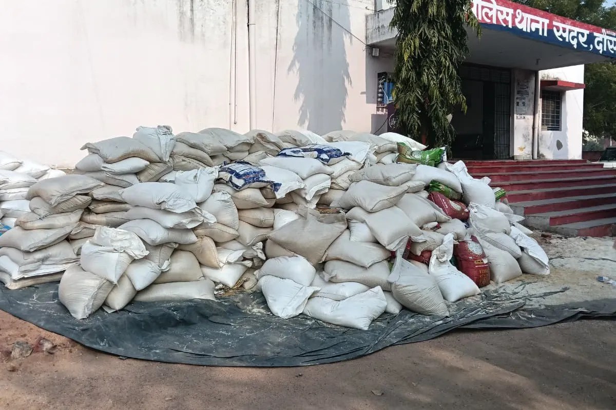Dausa Crime: चावल के कट्टों के बीच में मिला 1 करोड़ का ‘नशा’, पुलिस और एजीटीएफ के भी उड़े होश