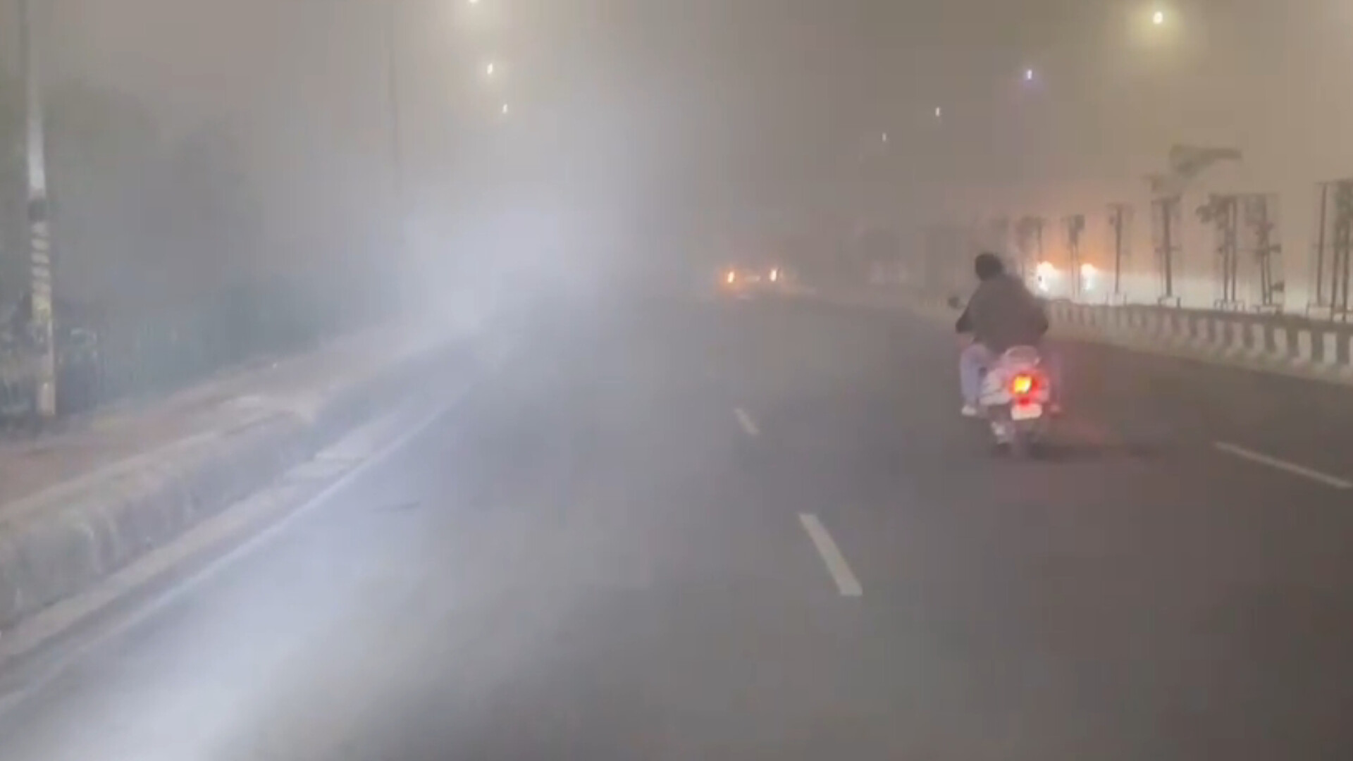 IMD weather forecast: बंगाल की खाड़ी में मौसमी हलचल का असर उत्तर भारत पर भी, मौसम में करेगा उलटफेर