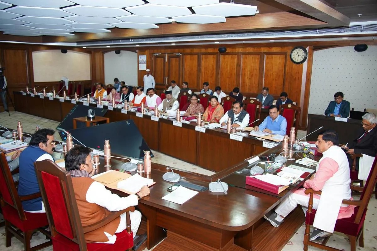 MP Cabinet में आज लाखों शिक्षकों को मिल सकती है खुशखबरी, सीएम दे सकते हैं बड़ी सौगात