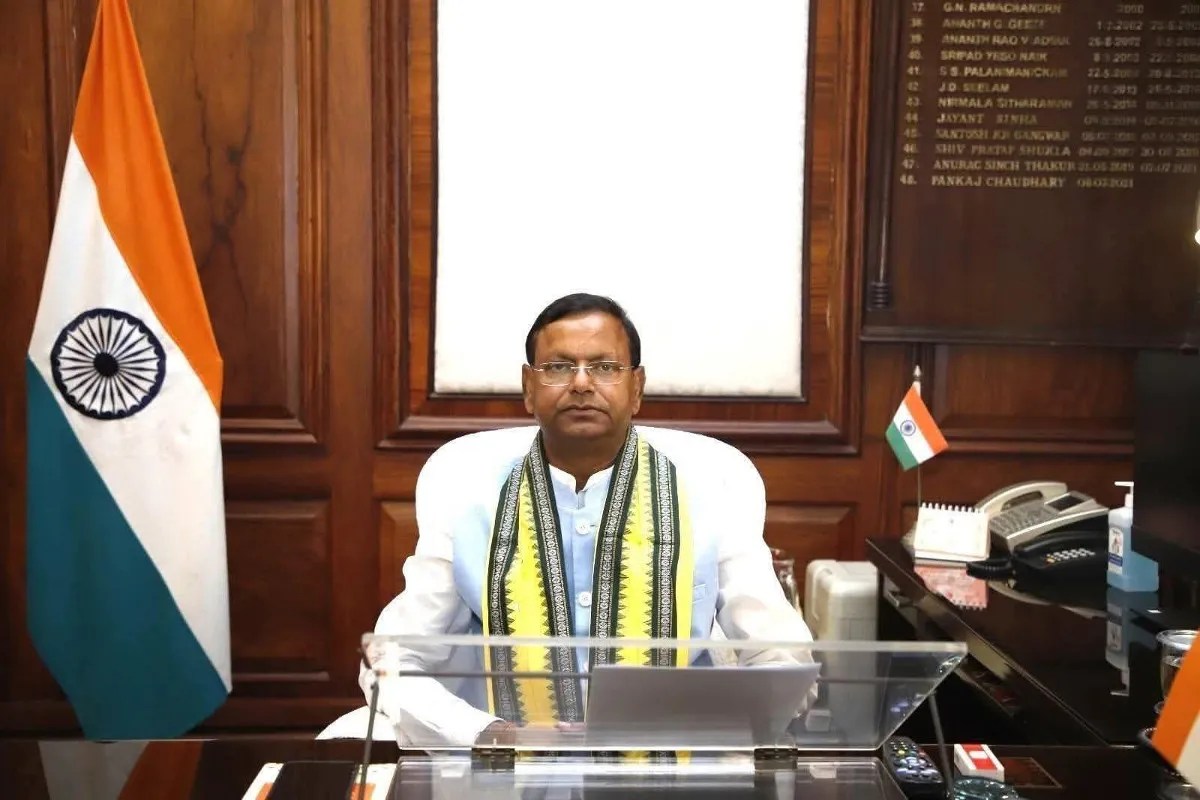 Pankaj Chaudhary: एसआईआर विवाद में भाजपा में खुली जंग, पंकज चौधरी ने सरकार पर डाली मतदाता कटौती की जिम्मेदारी