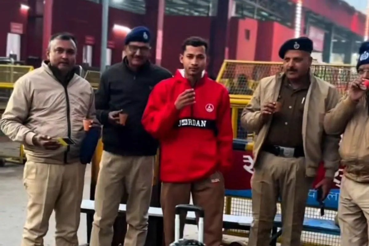 गर्लफ्रेंड की 1 बात मान महाकुंभ में स्टार बना जौनपुर का लाल, अब माघ मेले में करेगा यह काम