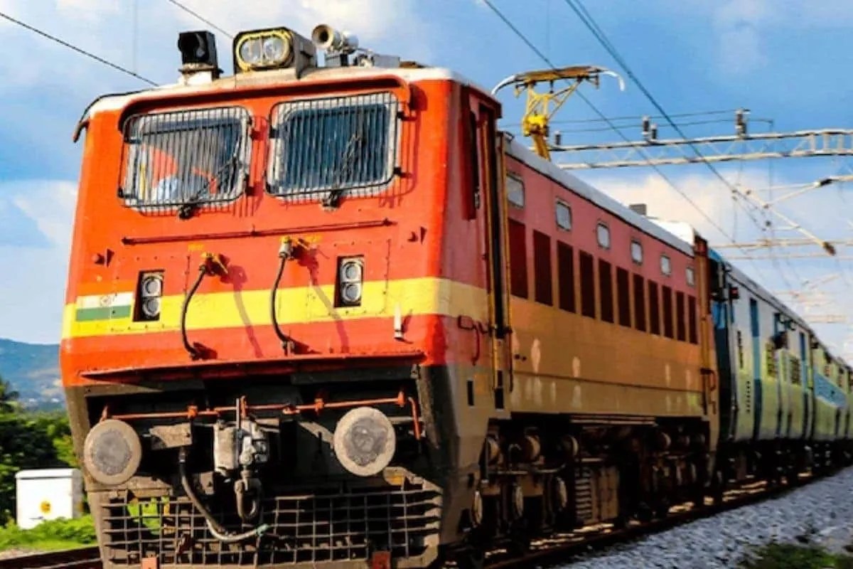 बरेली–दिल्ली इंटरसिटी को मिलेंगे एलएचबी कोच, पुराने आईसीएफ डिब्बों की जगह आधुनिक और सुरक्षित कोच लगाने की तैयारी