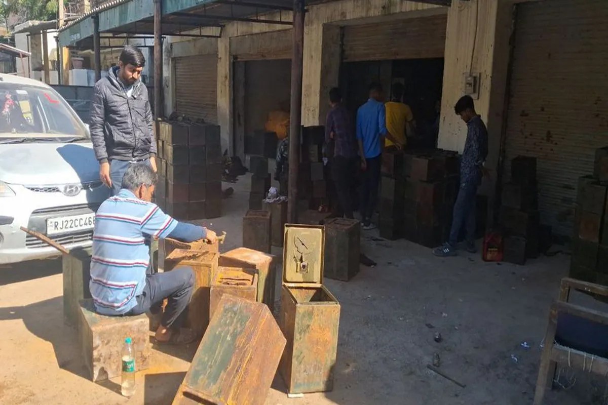 Rajasthan Panchayat Election: राजस्थान में पंचायत चुनावों की तैयारियां शुरू, बैलेट पेपर की वापसी, जानिए गुलाबी-सफेद रंग का खेल