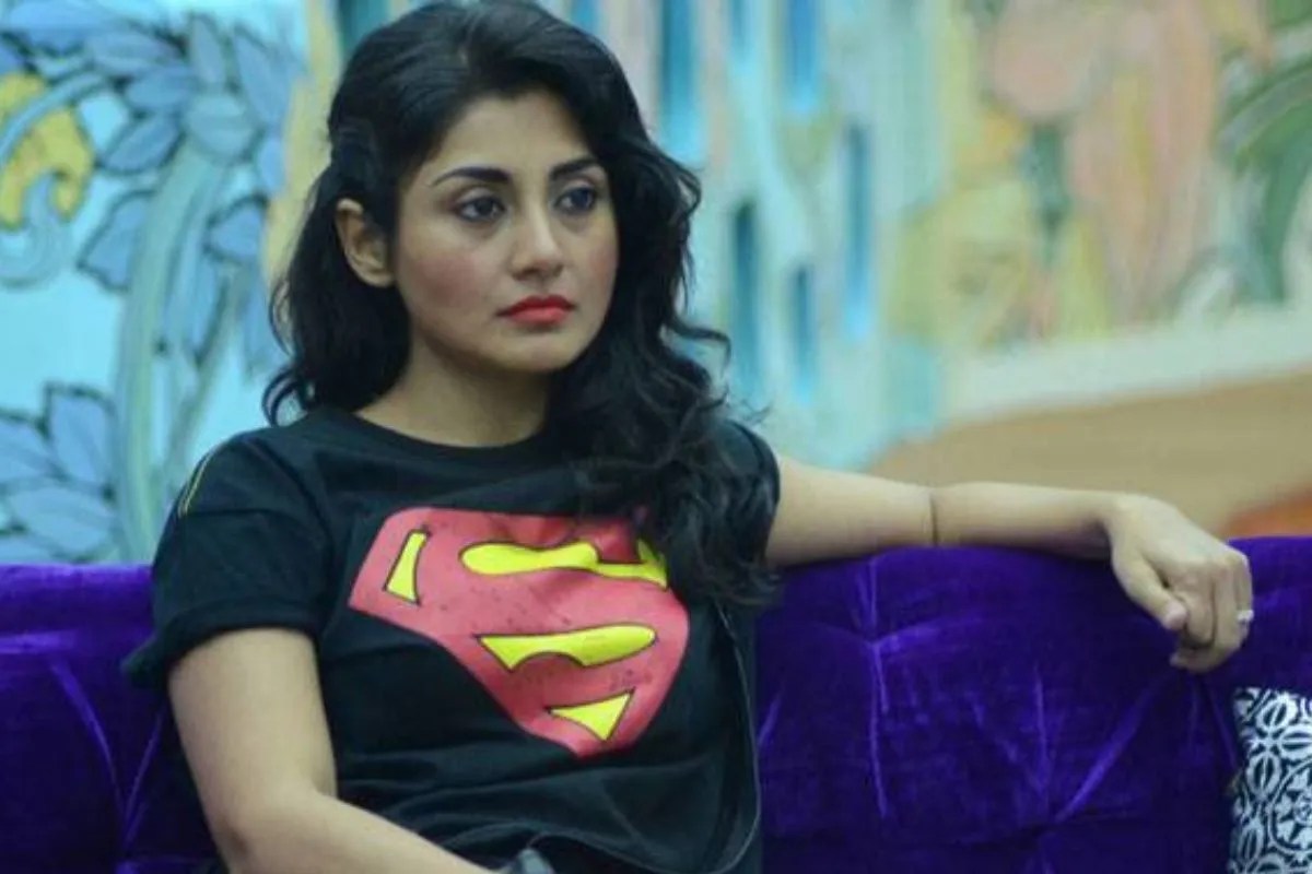 ‘धूम’ और ‘हंगामा’ जैसी फिल्मों से एक्ट्रेस ने मचाया था तहलका, फिर रातों-रात छोड़ दी इंडस्ट्री, अब कर रही हैं ऐसा काम