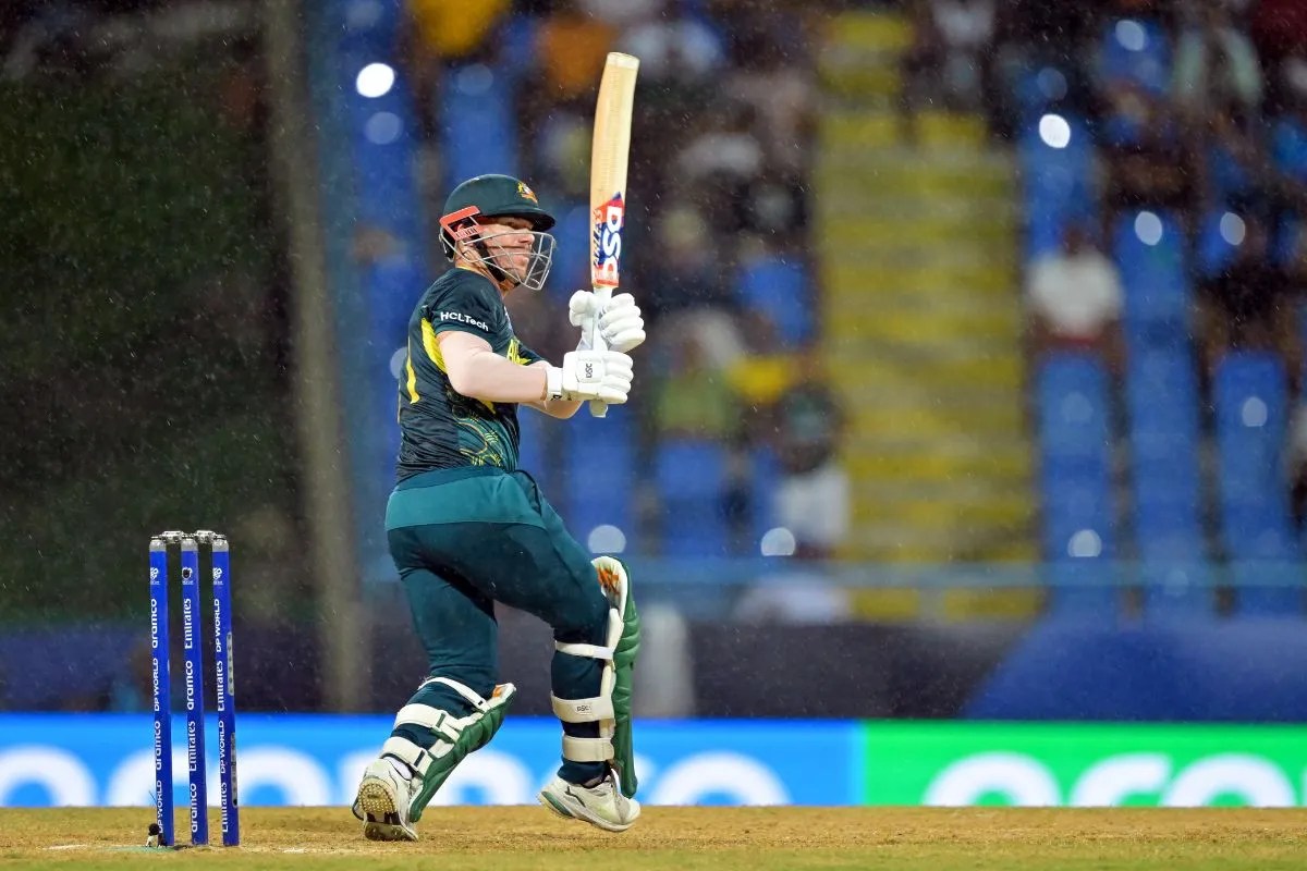 शतकों के मामले में डेविड वॉर्नर ने विराट कोहली को पछाड़ा, लेकिन बाबर आजम से रह गए पीछे, देखें लिस्ट