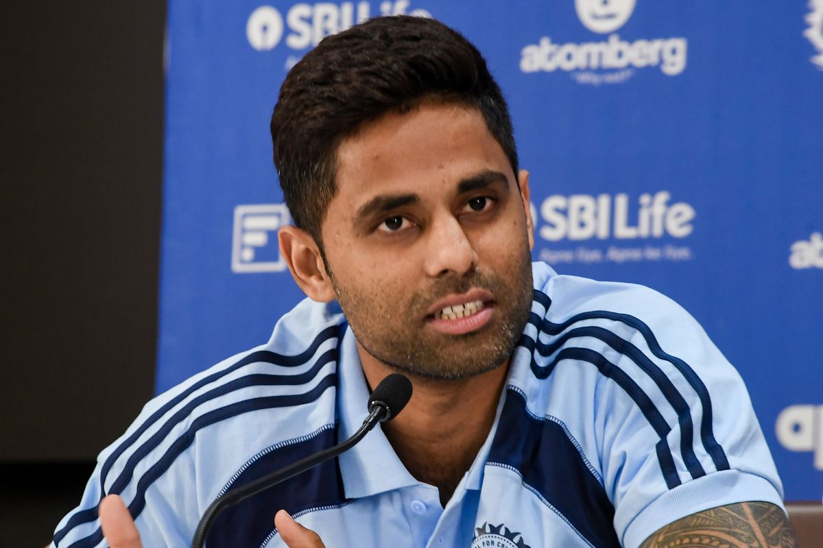 श्रेयस अय्यर और ईशान किशन में से किसे मिलेगा प्लेइंग 11 में मौका, सूर्या ने नाम के साथ बताई वजह