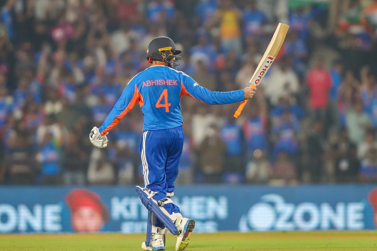 अभिषेक ने तोड़ा मैक्सवेल-रसेल जैसे धुरंधरों का रिकॉर्ड, टी20 में सबसे तेज 5 हजार रन पूरे