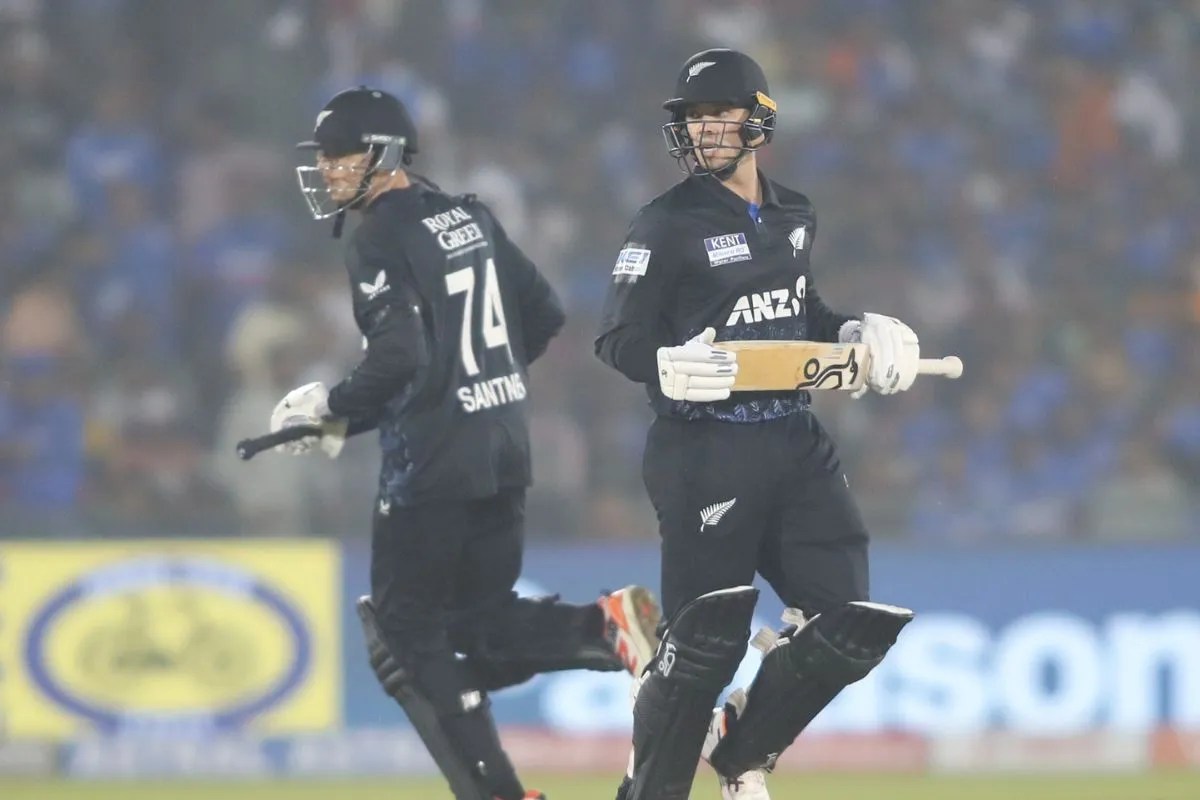IND vs NZ 2nd T20: 7वें नंबर पर आकर कीवी स्पिनर ने मचाया तूफान, न्यूजीलैंड को पहुंचाया 200 के पार