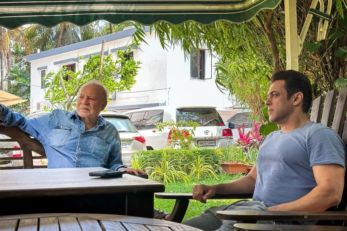  एक्टर के बाद डायरेक्टर बनेंगे सलमान? पिता की बायोपिक पर कर सकते हैं काम