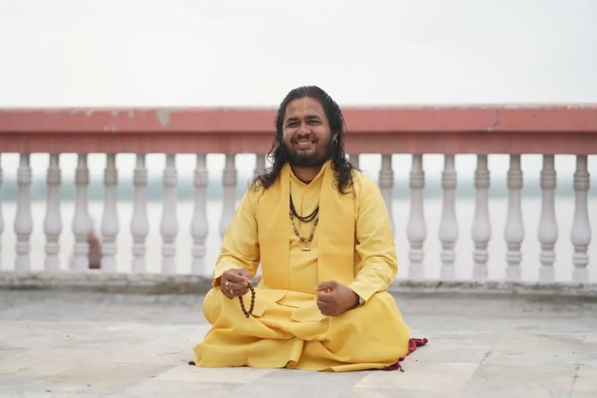 Patrika Exclusive: कभी सतुआ पीकर बिताए थे दिन, आज तीन करोड़ी गाड़ी से चलते हैं ‘बाबा’, CM Yogi को बताया ‘शिव अवतारी’