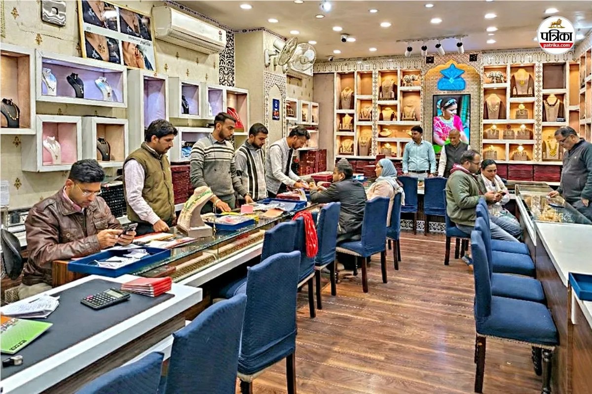 Silver Price Tremendous Hike : चांदी का भाव 4 लाख रुपए किलो पहुंचा, बुलियन व सर्राफा बाजार स्तब्ध, कारीगर मायूस, पढ़ें ग्राउंड रिपोर्ट