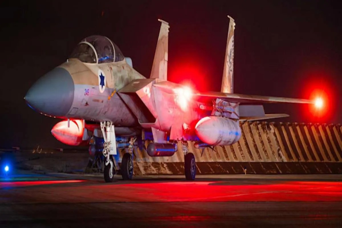 ट्रंप की ईरान को दो टूक चेतावनी: ‘प्रदर्शनकारियों पर जुल्म बंद करो, वरना अंजाम भुगतना पड़ेगा’