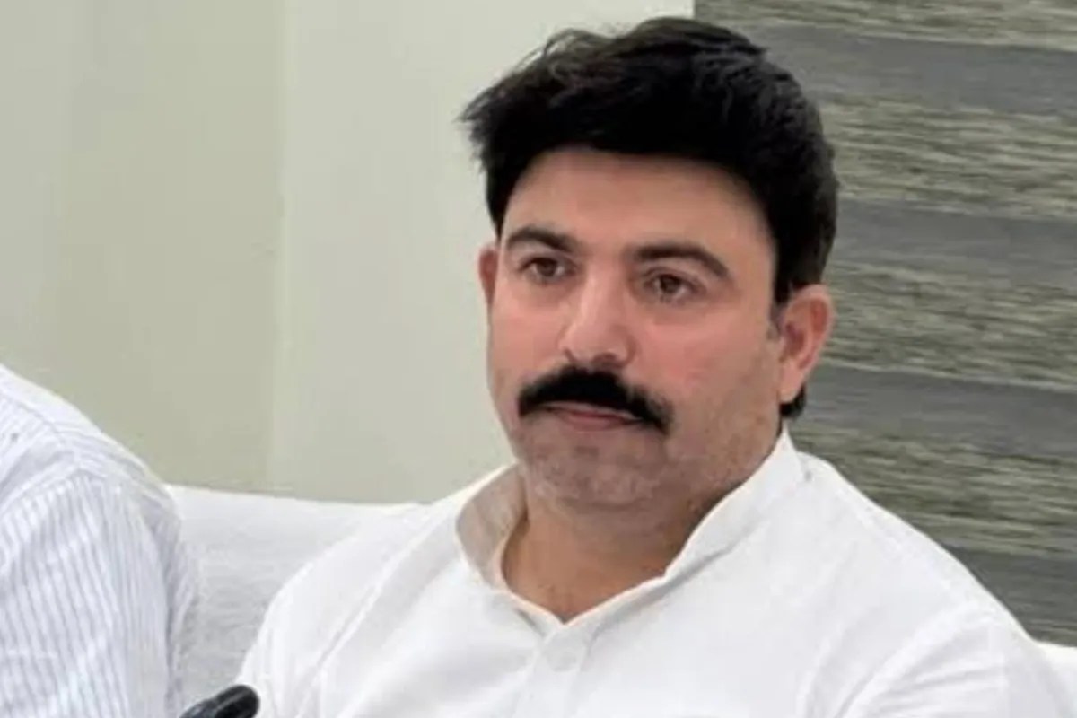 BJP विधायक ने की पुलिस भर्ती में सामान्य वर्ग की आयु-सीमा में छूट की मांग, सोशल मीडिया पर साझा किए पत्र