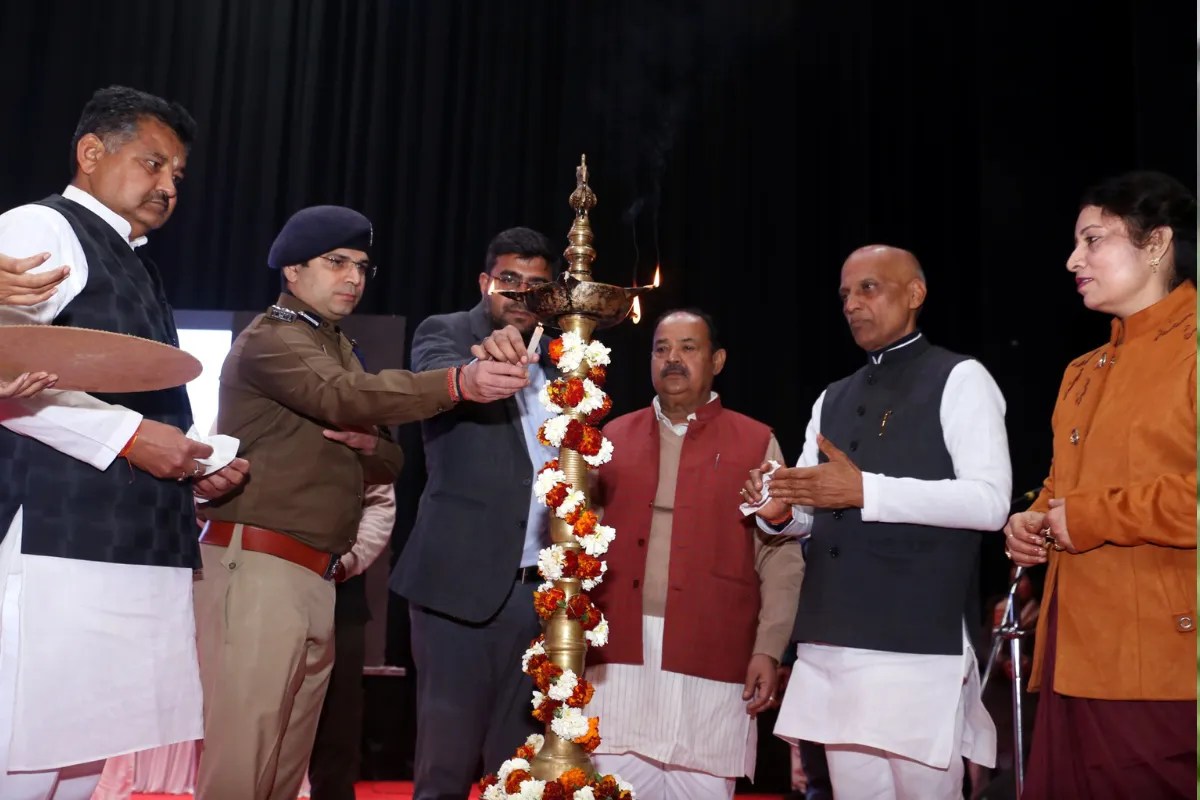 उत्तर प्रदेश दिवस पर गोरखपुर में पोषण का मजबूत संदेश, नारी सशक्तिकरण पर रहा विशेष जोर