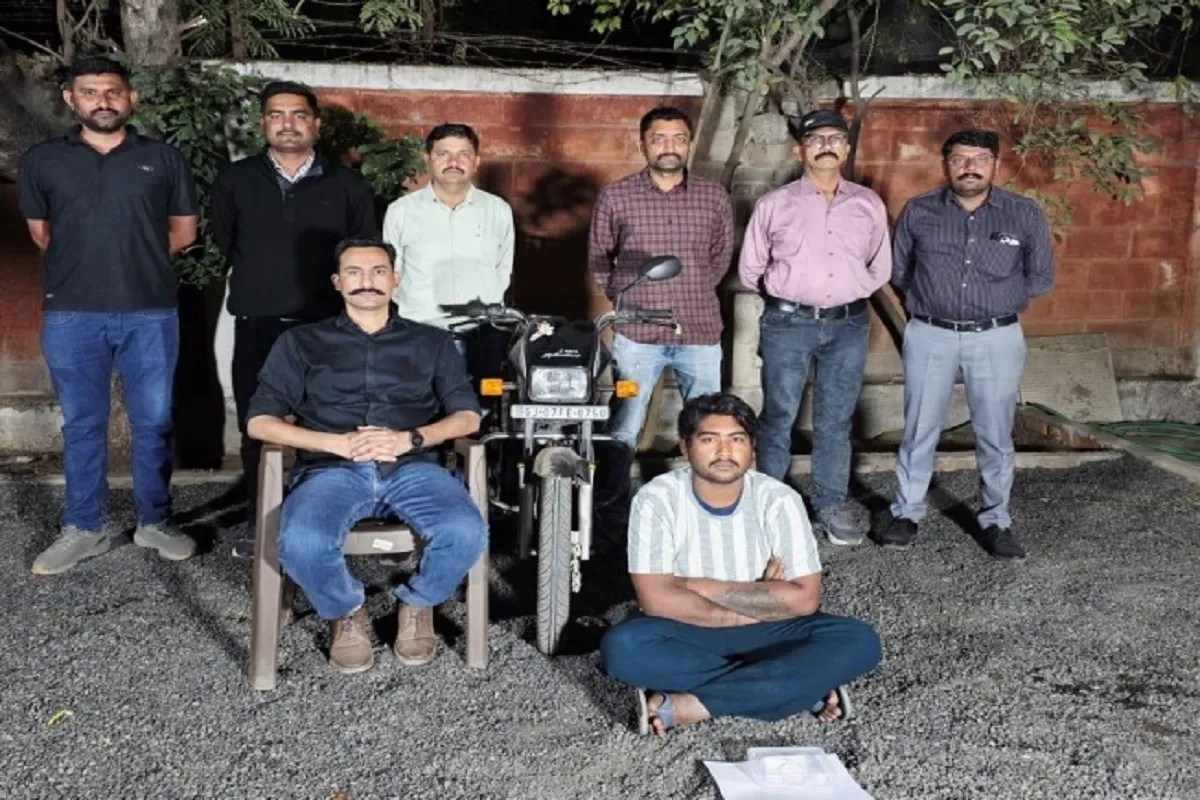 Ahmedabad: हिप्नोटाइज कर बुजुर्ग महिलाओं से आभूषण ठगने वाला गिरफ्तार