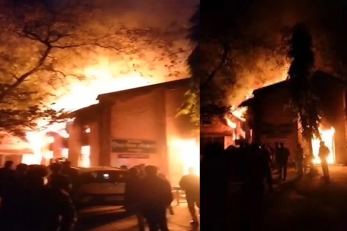 CG Fire News:रायपुर के DEO आफिस में लगी आग, एक किलोमीटर दूर तक दिखीं लपटें, मचा हड़कंप