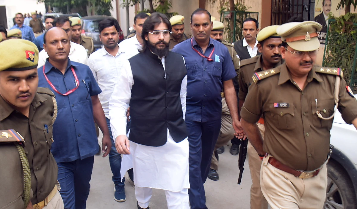 मुख्तार के बेटे Abbas Ansari को SC से बड़ी राहत, Gangster Act मामले में जमानत को दी मंजूरी