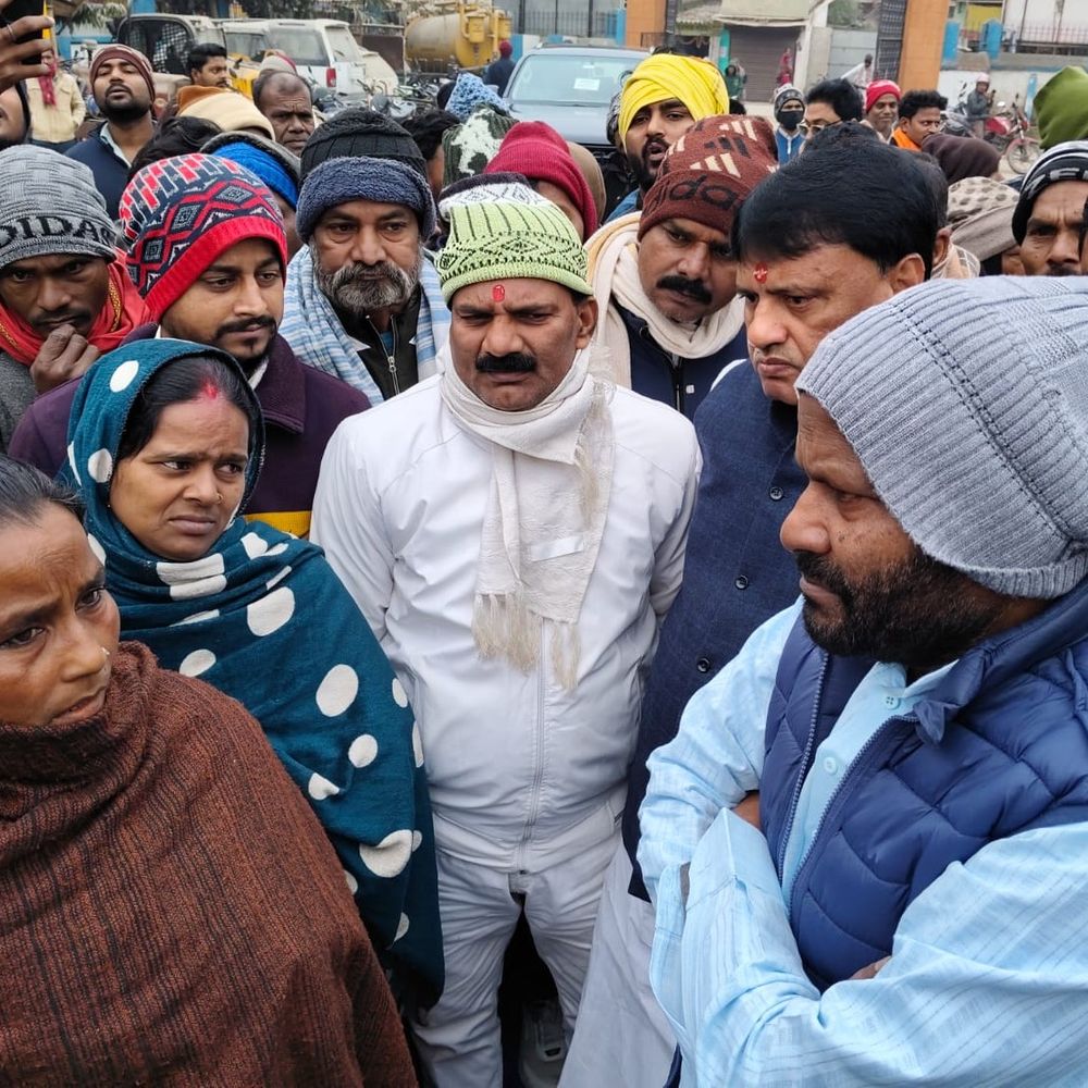 सहरसा में सफाई व्यवस्था ठप:चौथे दिन भी जारी 750 सफाई कर्मियों की हड़ताल, सड़कों पर कूड़े का अंबार