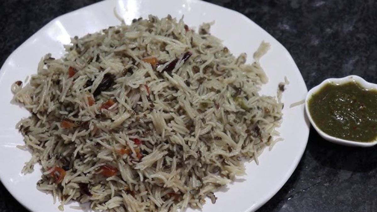 मकर संक्रांति पर इस तरह बनाएं उड़द दाल की खिचड़ी, फटाफट नोट करें रेसिपी