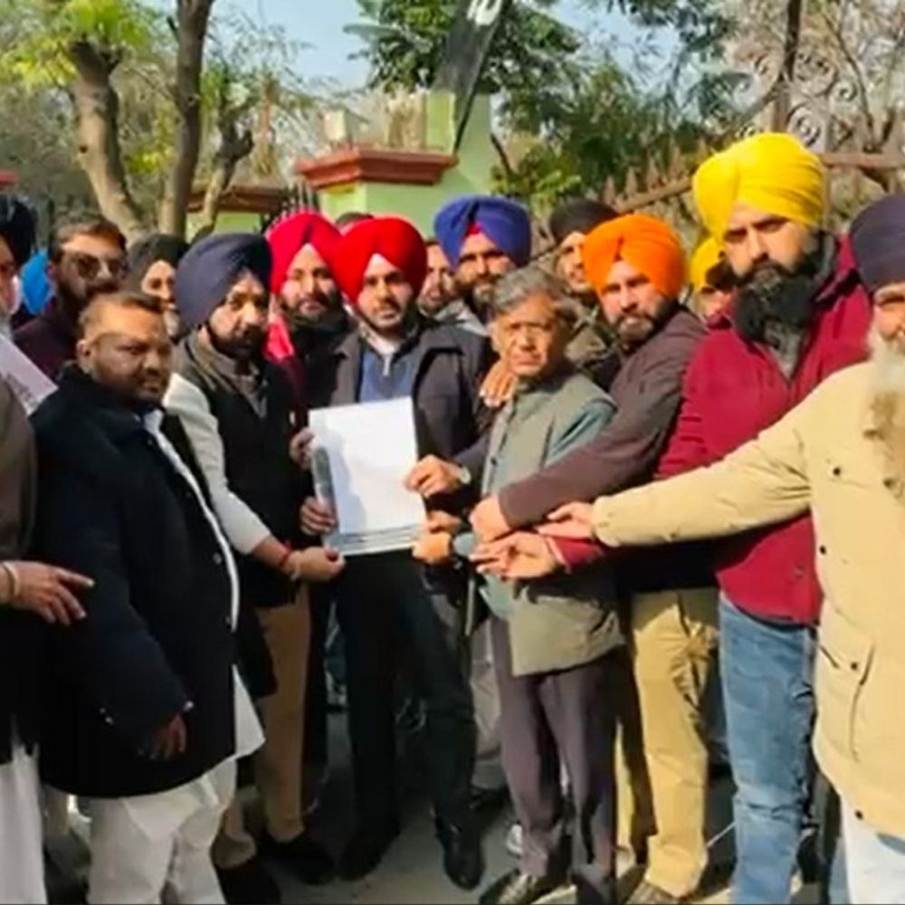 पठानकोट में शिअद कार्यकर्ताओं का AAP के खिलाफ प्रदर्शन:पूर्व दिल्ली CM आतिशी के बयान का विरोध, मांगी की मांग, आंदोलन की चेतावनी