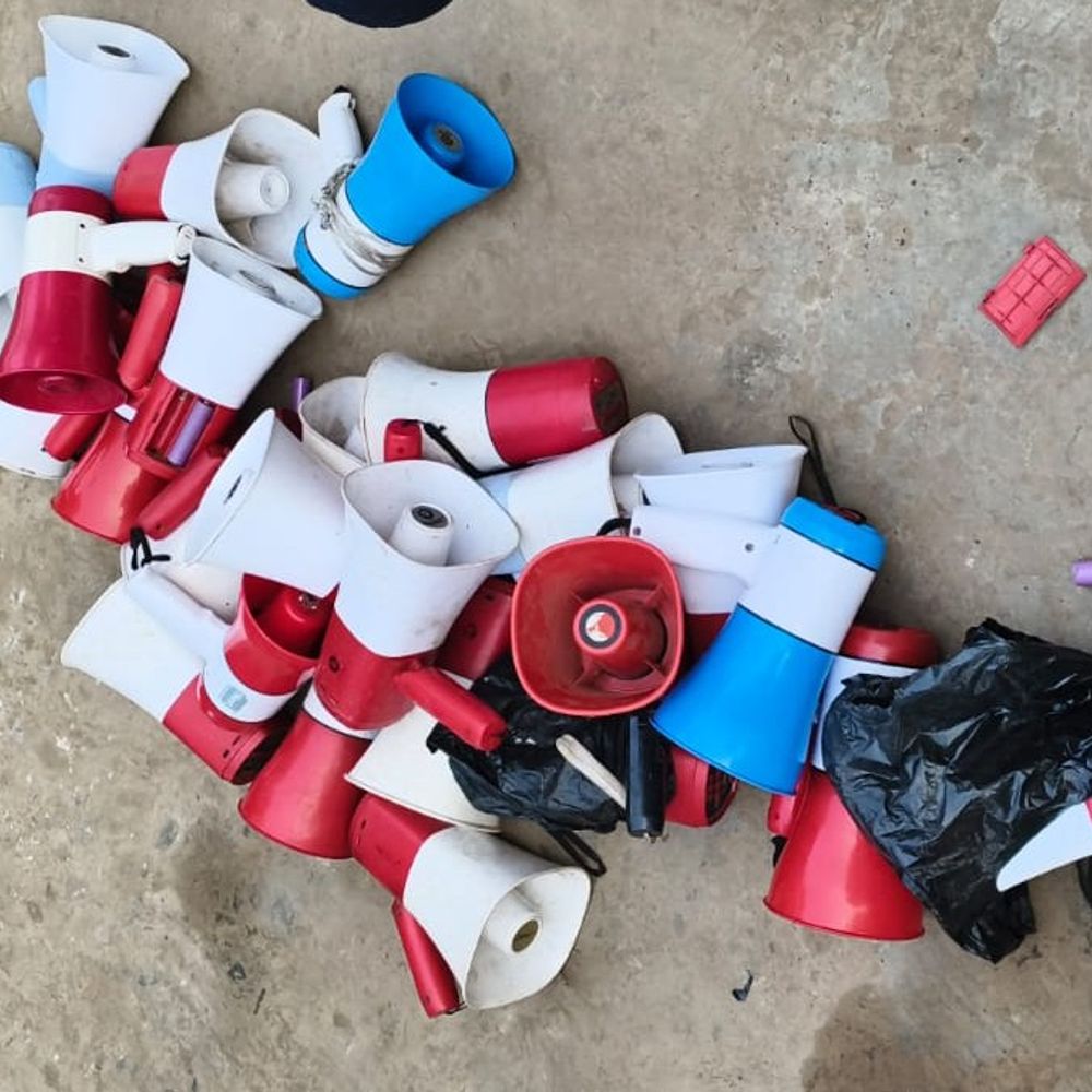 बक्सर में 44 छोटे लाउडस्पीकर जब्त:नगर परिषद ने ध्वनि प्रदूषण पर की कार्रवाई