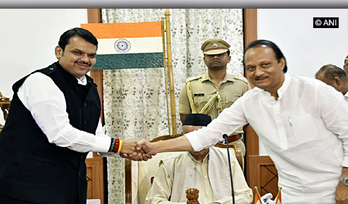 महायुति गठबंधन में सबकुछ सही नहीं! BMC चुनाव से पहले अजित पवार और देवेंद्र फडणवीस के बीच क्यों छिड़ूी जुबानी जंग