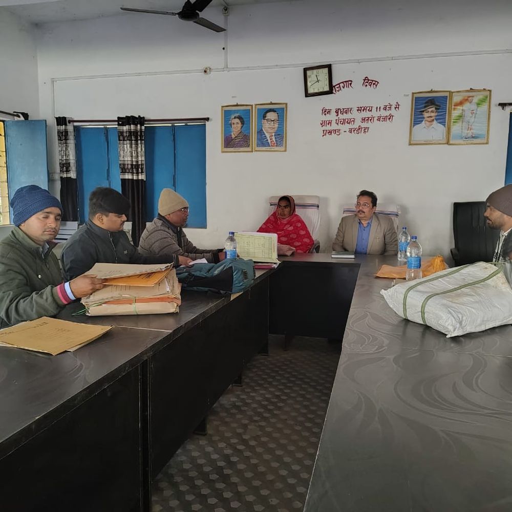 बीडीओ ने जतरो बंजारी पंचायत का किया निरीक्षण, दिए कई निर्देश