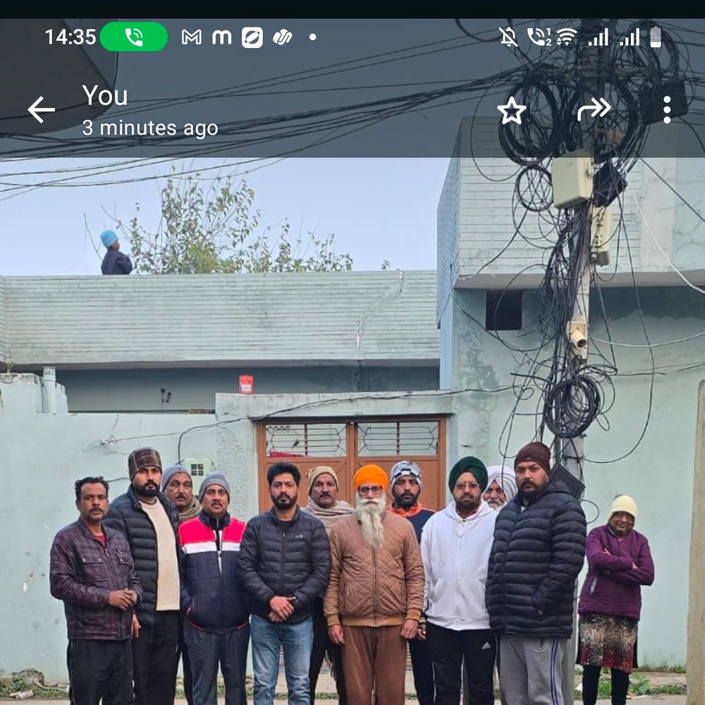 सीवरेज डिस्पोजल की मोटरें खराब, गुरु नानक नगर की गलियों में भरा पानी