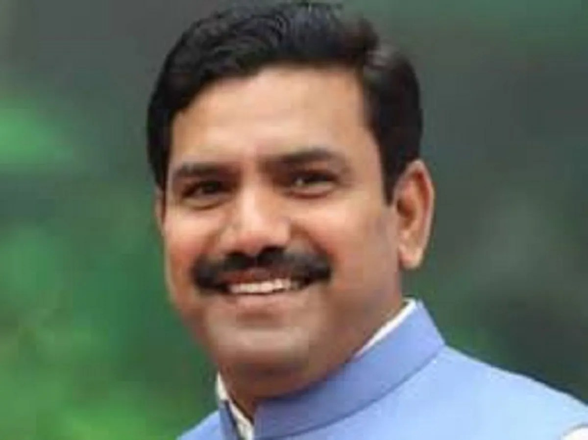 केंद्र के कार्यक्रमों के खिलाफ झूठा प्रचार कर रहे हैं सिद्धरामय्या: विजयेंद्र