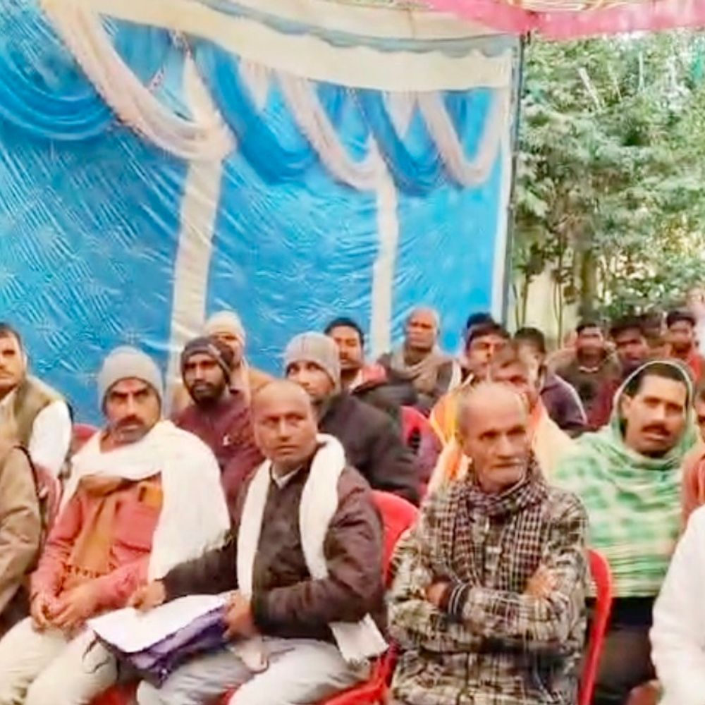 एसपी ने कोरमा थाने में लगाया जनता दरबार:पुलिस-पब्लिक जनसंवाद भी हुआ, 3 शिकायतें हुई दर्ज