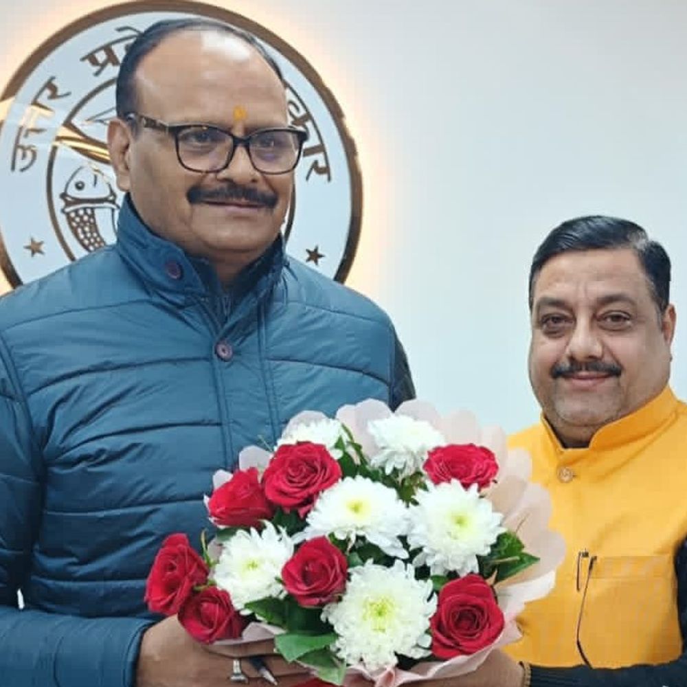 सीएमओ पर वाहन टेंडर में नियमों के उल्लंघन का आरोप:डिप्टी सीएम से शिकायत, डीएम ने दिया पारदर्शिता का भरोसा