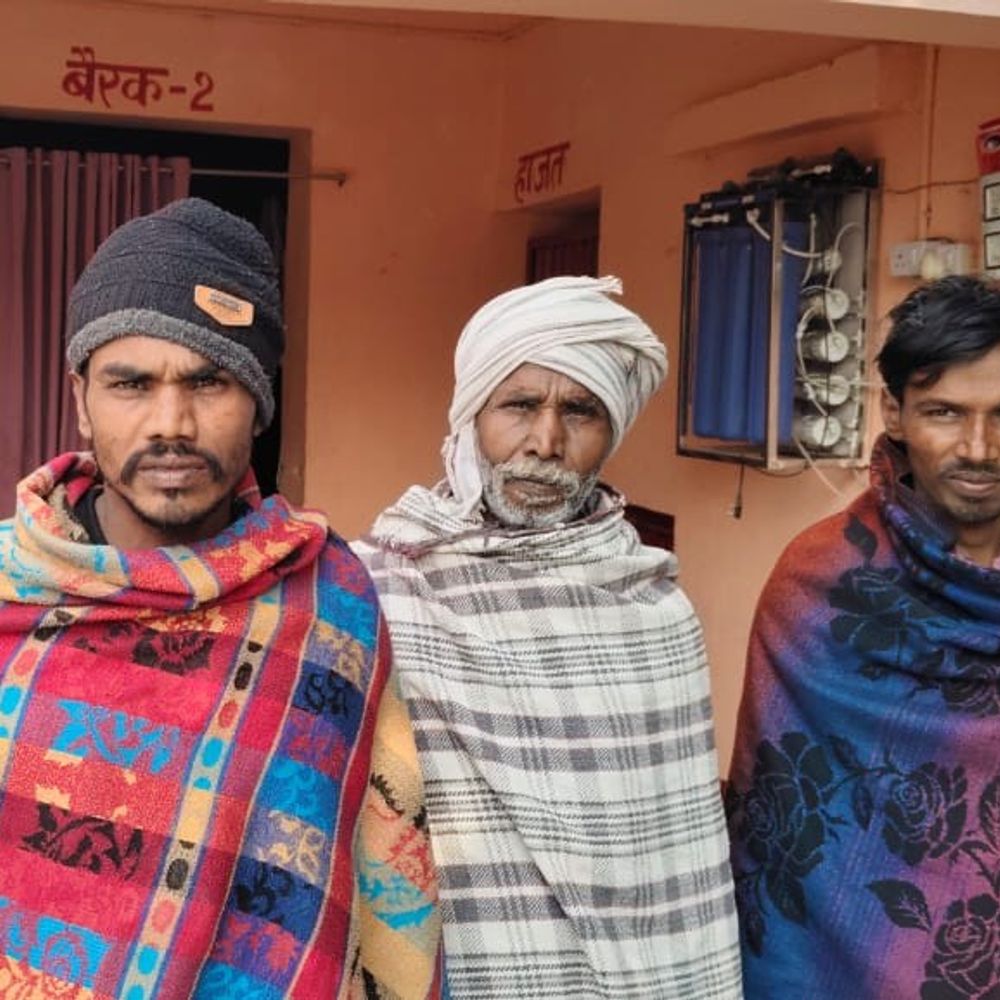 नवादा पुलिस ने चार फरार आरोपी को पकड़ा:कोतवाली गांव में छापेमारी कर दबोचा, न्यायिक हिरासत में भेजा गया