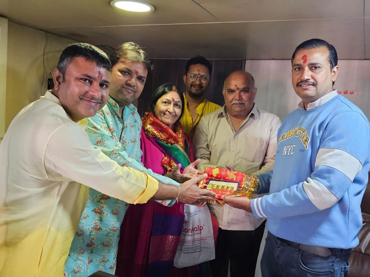 अंबाजी मंदिर में 72 लाख का सोना भेंट