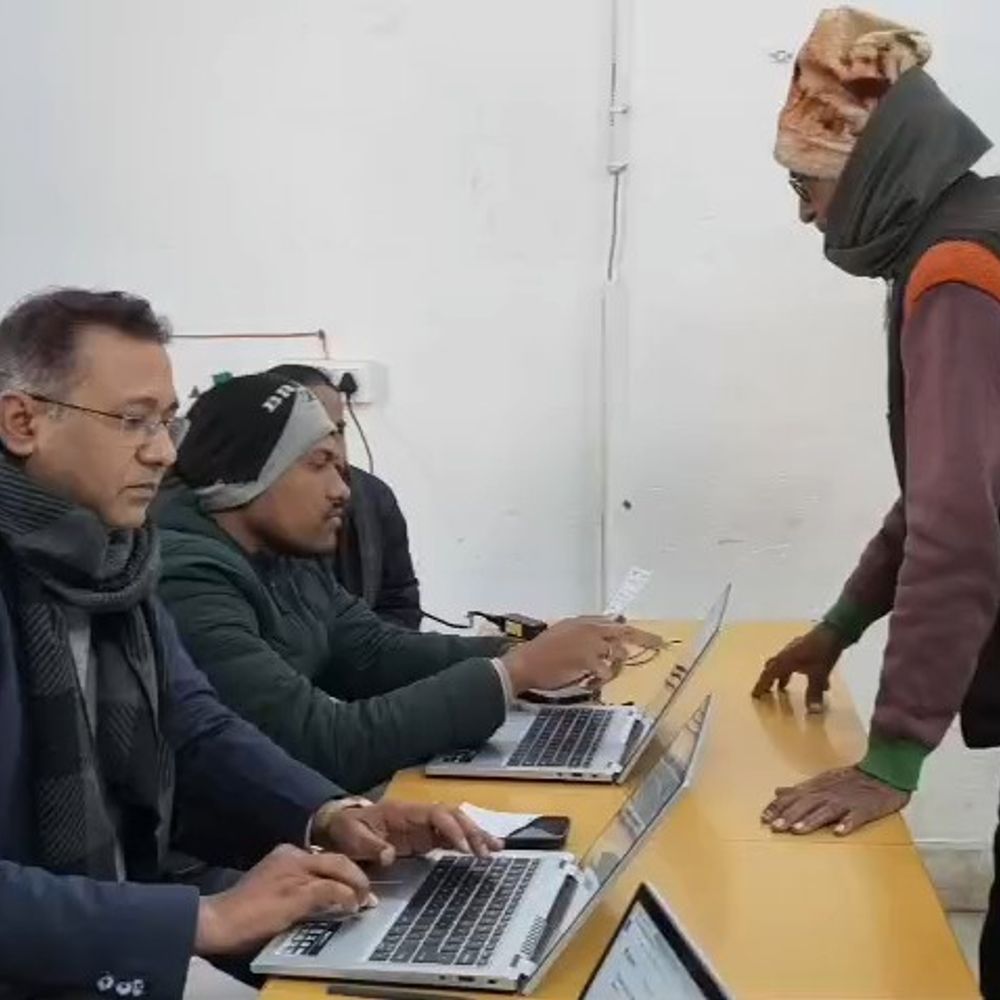 भभुआ अस्पताल में सर्जन के बावजूद सर्जरी नहीं:6 महीने में केवल 52 ऑपरेशन, जनरल सर्जरी भी कम, जिलाधिकारी ने मांगा जवाब