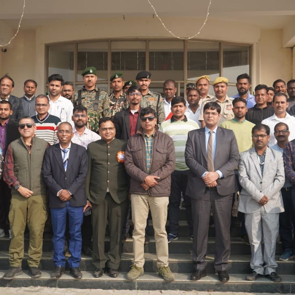 जोगबनी इंटीग्रेटेड चेक पोस्ट को प्रभावी बनाने के निर्देश:अररिया में डीएम और लैंड पोर्ट अथॉरिटी चेयरमैन ने की समीक्षा बैठक