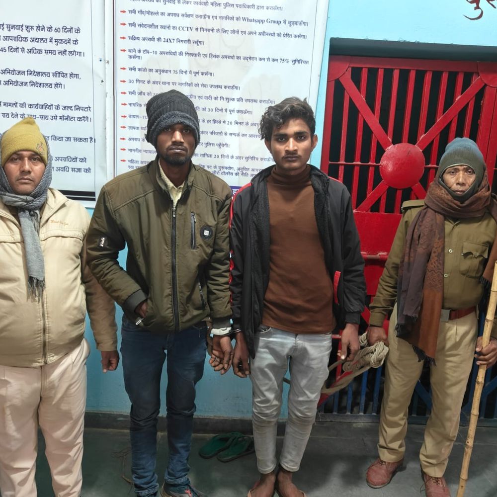 चौथम पुलिस ने तीन आरोपियों को गिरफ्तार किया:एक मारपीट-हत्या के प्रयास मामले में फरार था, दो को शराब के साथ पकड़ा