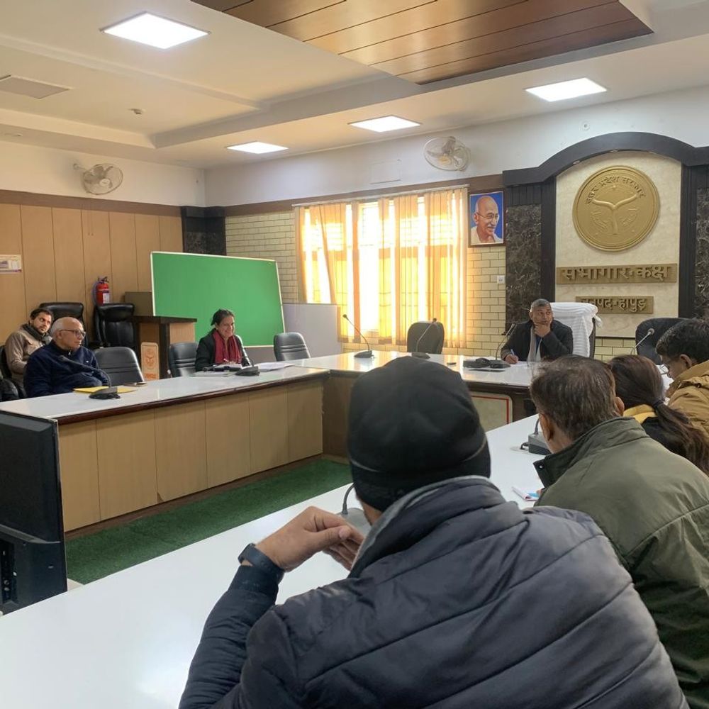 हापुड़ में जिम-स्विमिंग पूल का पंजीकरण अनिवार्य:स्टेडियम निर्माण में तेजी लाने का प्लान, खेल गतिविधियों को मिलेगा बढ़ावा