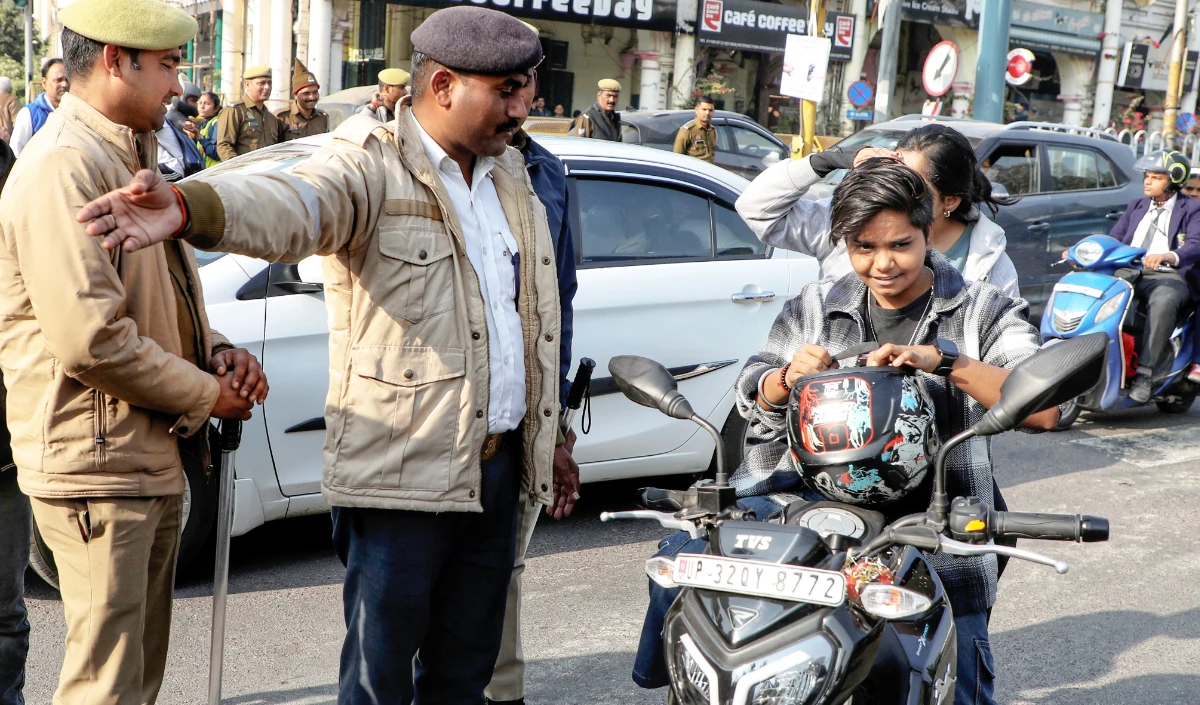 New Year Evening पर दिल्ली की सड़कों पर 868 नशे में गाड़ी चलाने वाले पकड़े गए, पुलिस ने कसा शिकंजा