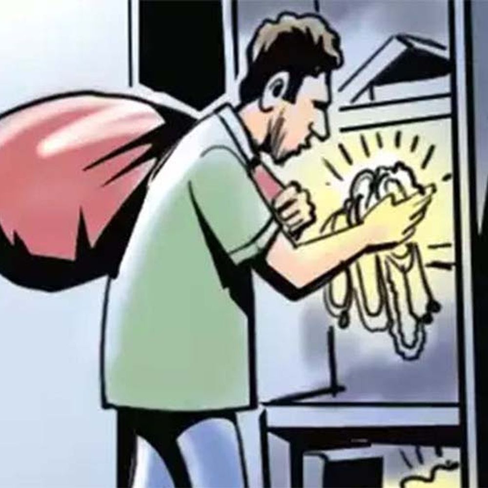 रायगढ़ मे 2 लाख 10 हजार की चोरी:कैश समेत जेवरात को पार किया, दो अलग-अलग मामले में चोरों ने घटना को दिया अंजाम