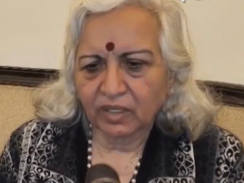 दिल्ली में 17 दिन डिजिटल अरेस्ट रहे बुजुर्ग कपल:₹15 करोड़ गंवाए; ठगों ने टेलीकॉम आधिकारी बनकर कहा- आपके अकाउंट में ब्लैक मनी मिला है